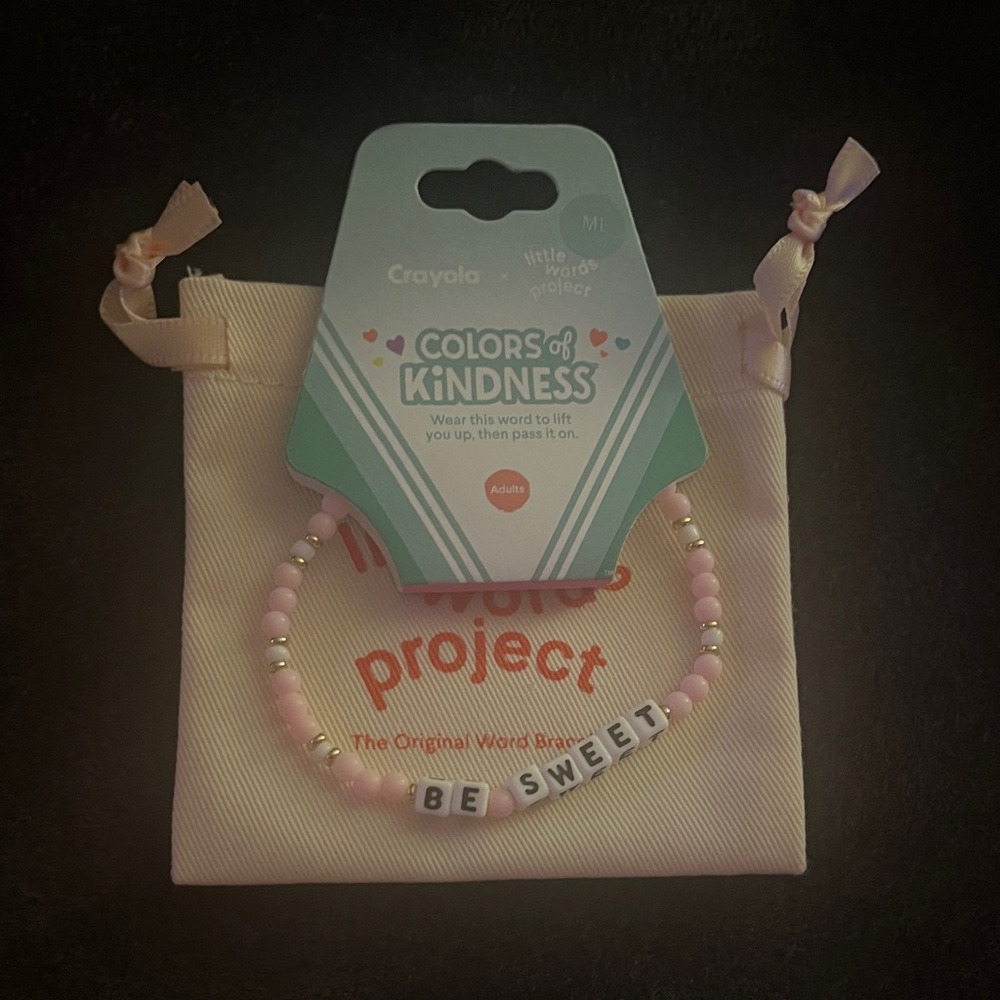 Crayola Pink 'Be Sweet' Beaded Bracelet